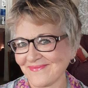 Meet your Posher, Elaine